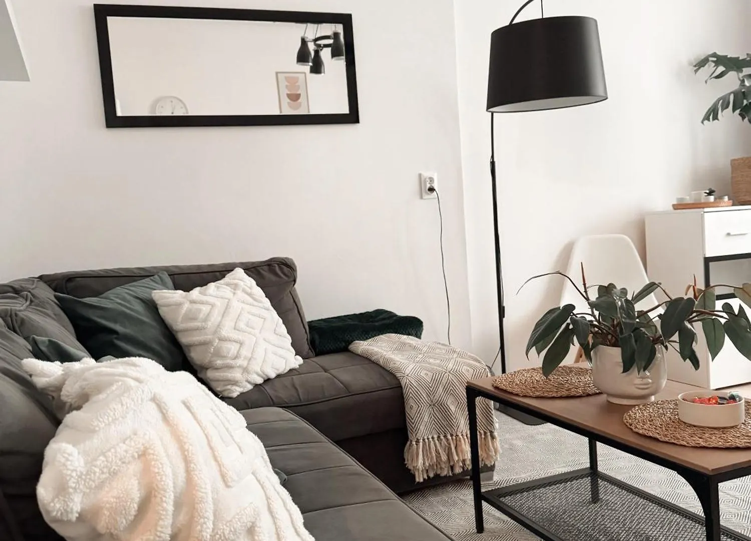 Komfortowy Pobyt Zielony Mokotow Narbutta Metro Pole Mokotowskie 10 Min Od Centrum Warschau Apartment