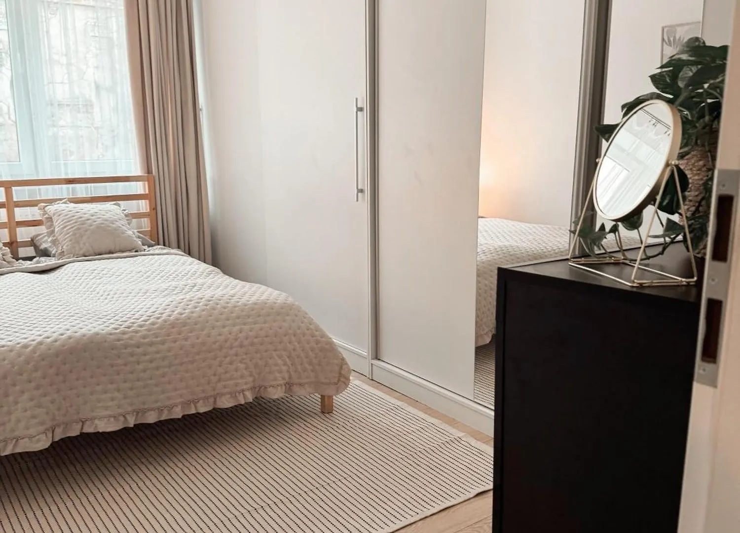 Apartment Komfortowy Pobyt Zielony Mokotow Narbutta Metro Pole Mokotowskie 10 Min Od Centrum Warschau
